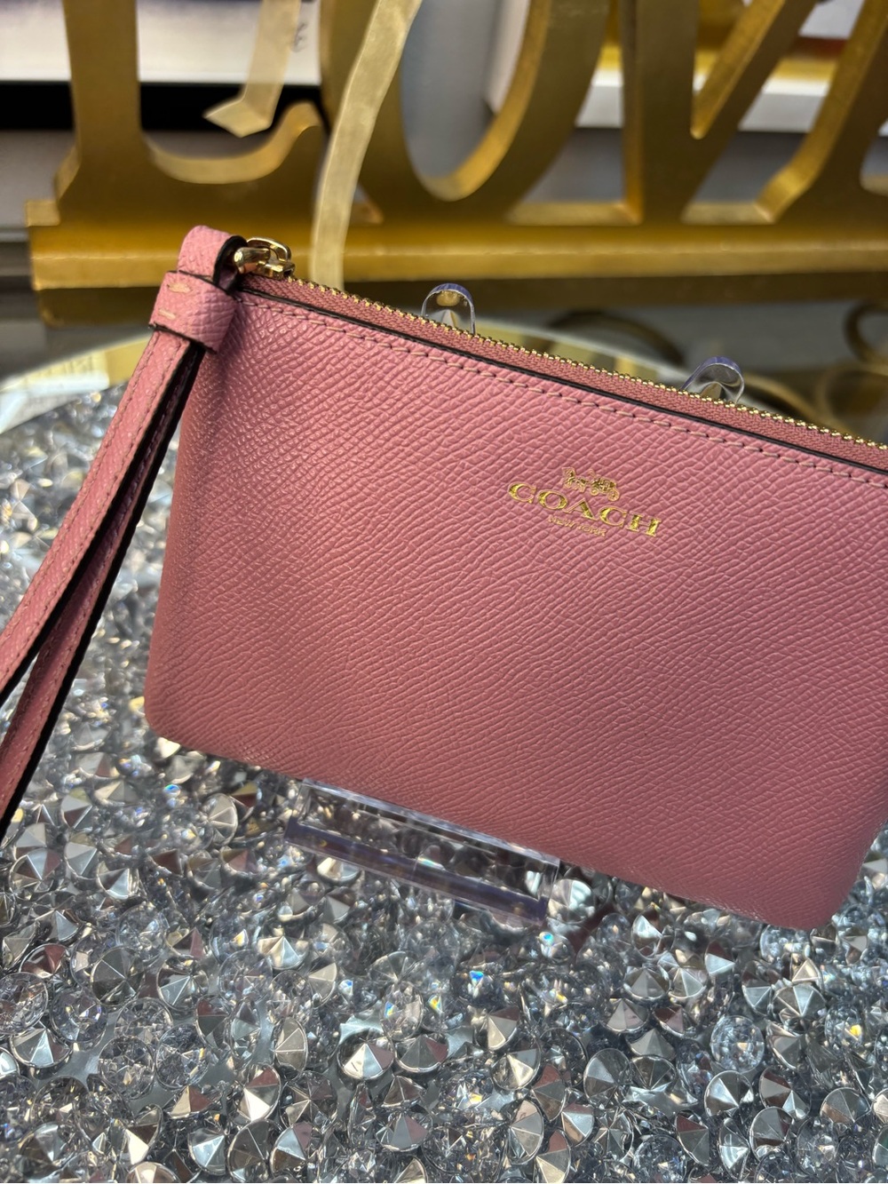 Coach Corner Zip Wristlet in crossgrain leather EUC - Picture 3 of 12
